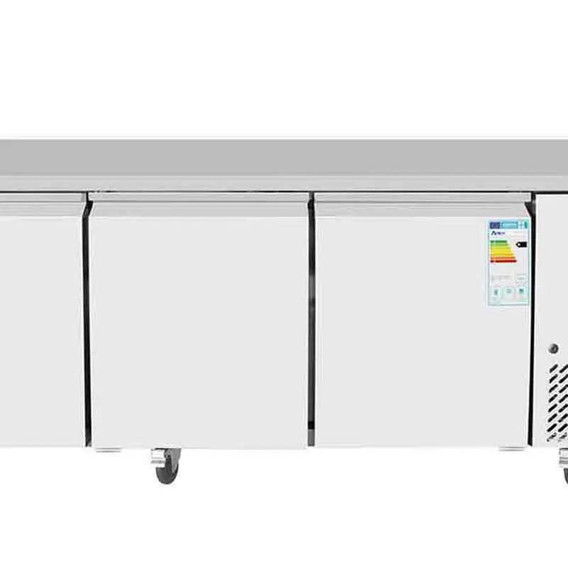 Table réfrigérée positive 600x400 - 3 portes + dosseret 100mm - 580L